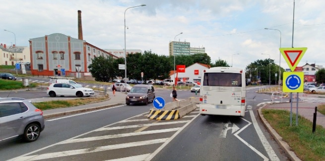 obloukova x nakladni | Statutární město Opava