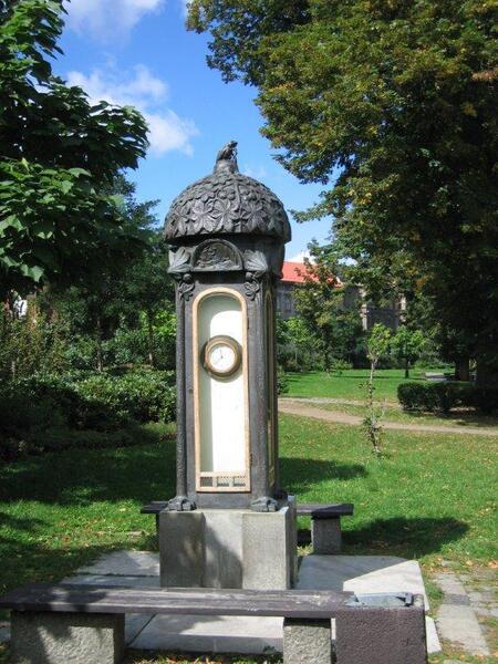 10 secesni barometr zabka 0 | Statutární město Opava