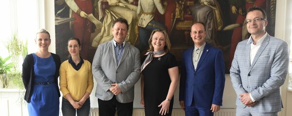 4 dolu zahranicninavstevy 01 | Statutární město Opava