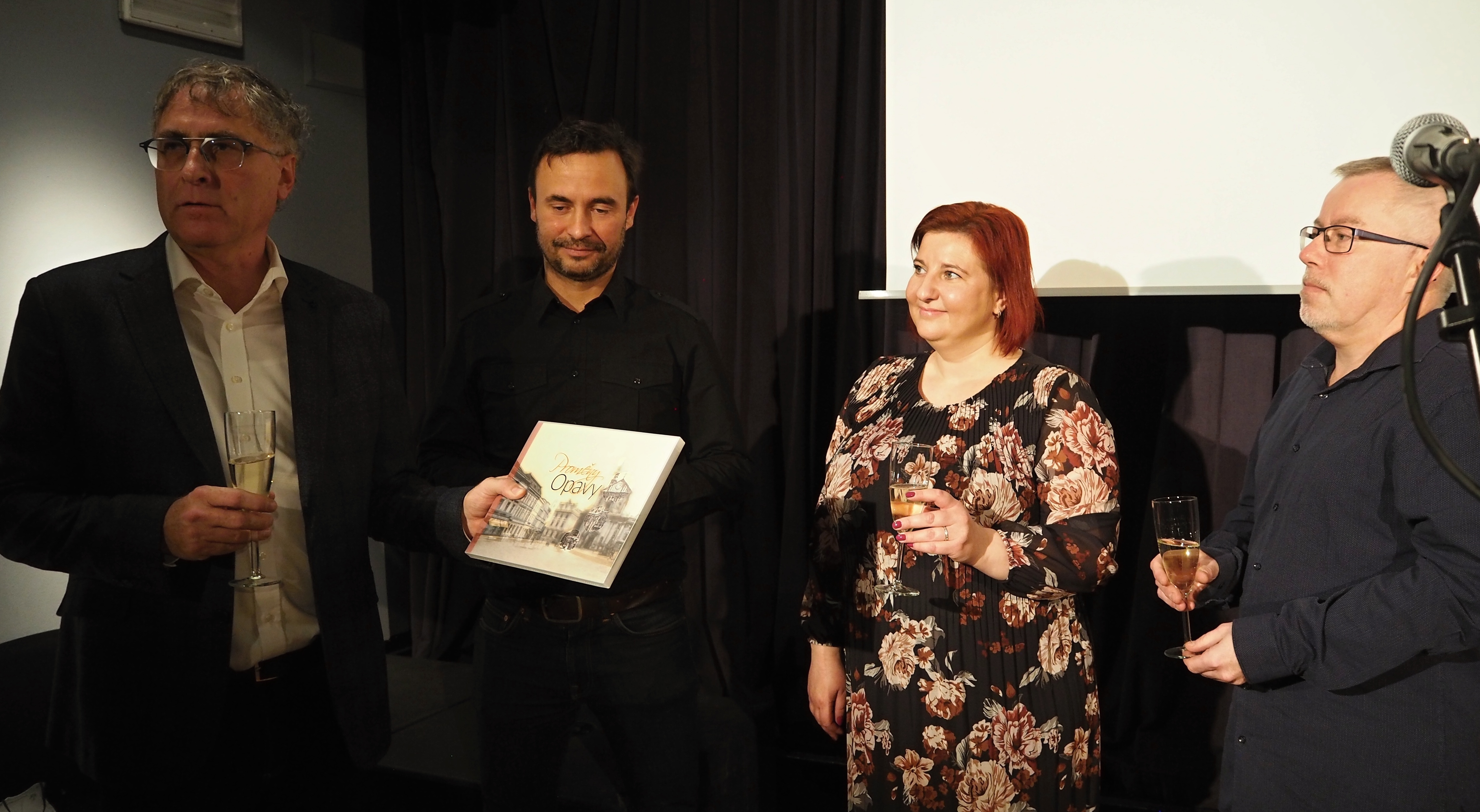 kniha | Statutární město Opava