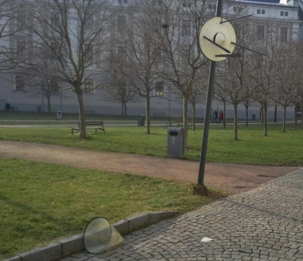 poskozena lampa 2 0 | Statutární město Opava